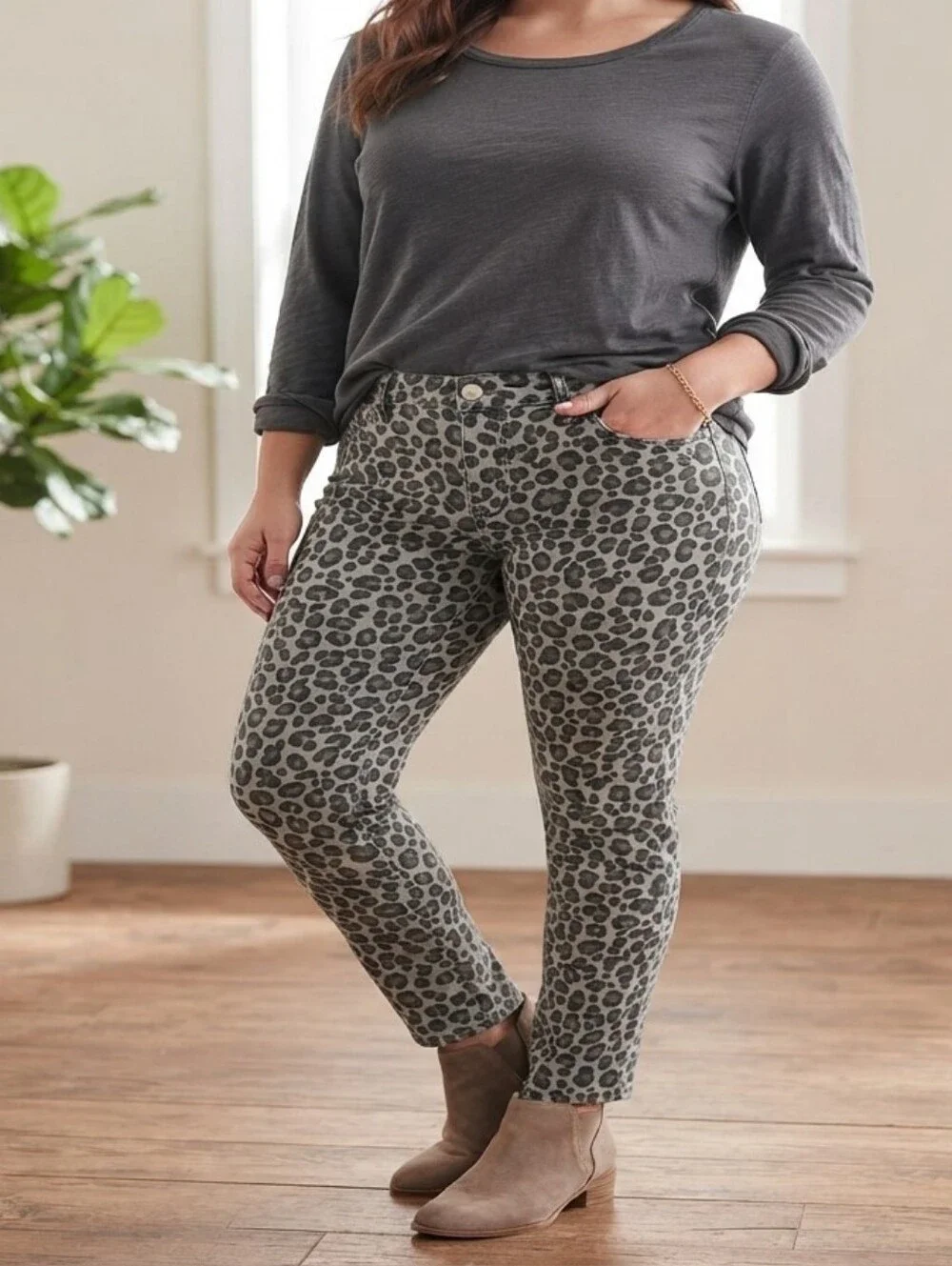 LOFT Curvy Skinny Leopard Print Jeans Size 8/29 Pre-owned